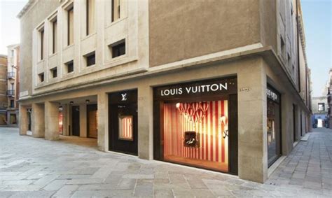 louis vuitton fabbrica cina|where is Louis Vuitton made.